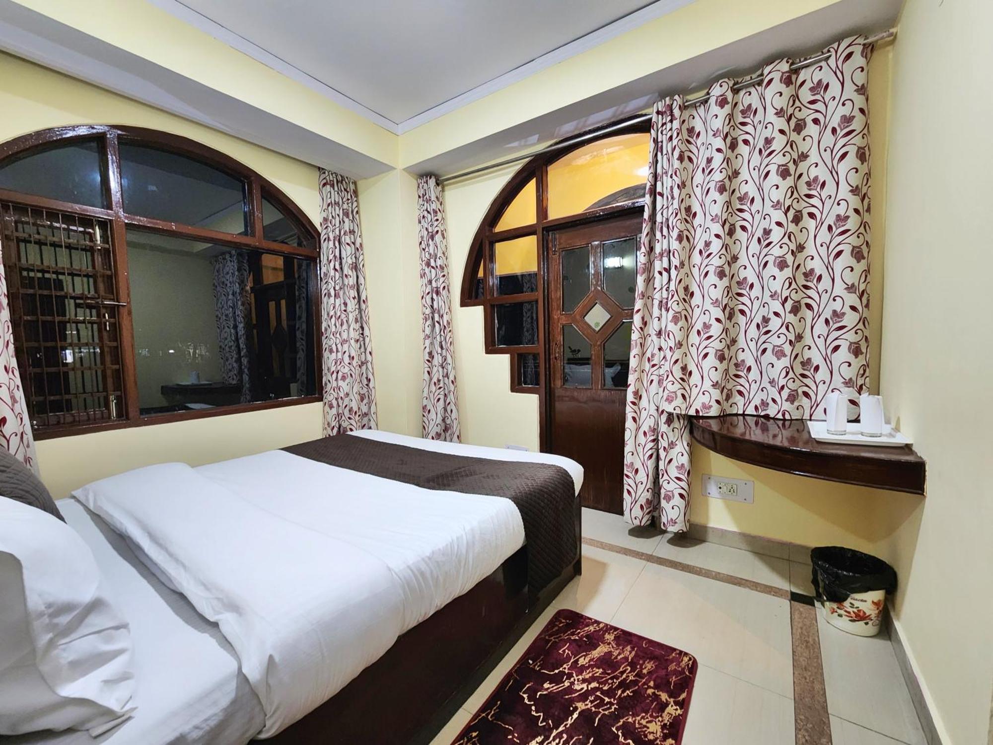 Hotel Taj Palace Near Mall Road Šimla Exteriér fotografie